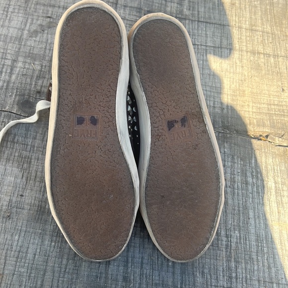 Frye “Kira”, studded, vintage leather,  high tops.  Distressed woman’s size 7.5 - Picture 8 of 9